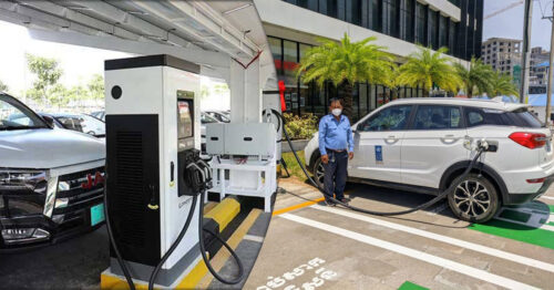 រថយន្តអគ្គិសនីជាង ១៦០០ គ្រឿងបានចុះបញ្ជី គិតត្រឹមខែមីនា ការប្រើប្រាស់កើនឡើងជាលំដាប់