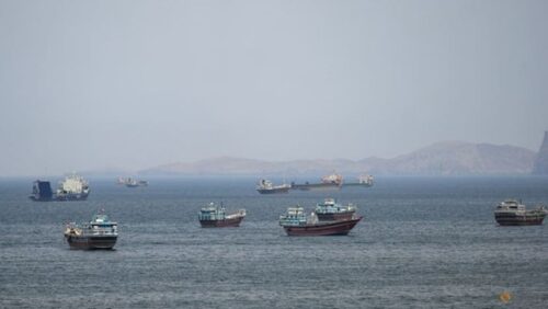 អ៊ីរ៉ង់រឹបអូសកប៉ាល់ ២គ្រឿងនៅច្រកសមុទ្រហ័រមូស ក្រោយអាមេរិកបន្តអនុវត្តបទឈប់បាញ់