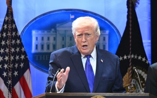 លោក ដូណាល់ ត្រាំ គំរាមបំផ្លាញស្ពាននិងរោងចក្រថាមពលទាំងអស់របស់អ៊ីរ៉ង់ក្នុងរយៈពេល ៤ម៉ោង បើអ៊ីរ៉ង់មិនព្រមបើកច្រកសមុទ្រហ័រមូសឡើងវិញនៅថ្ងៃស្អែកនេះ