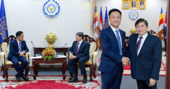 កម្ពុជា ចិន រួមគ្នាអភិវឌ្ឍជំនាញផ្នែកយានយន្តថាមពលថ្មី (NEV) នៅកម្ពុជា