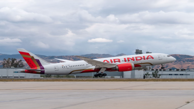 ក្រុមហ៊ុនអាកាសចរណ៍ Air India សម្រេចផ្អាកជើងហោះហើរអន្តរជាតិមួយចំនួនរយៈពេល ៣ខែ​ ដោយសារបញ្ហាប្រេងឥន្ទនៈឡើងថ្លៃ