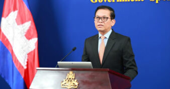 ប្រធានអង្គភាពអ្នកនាំពាក្យរាជរដ្ឋាភិបាលលើកឡើងថា ការកៀរគរប្រមូលចំណូលពន្ធទាំងពន្ធផ្ទៃក្នុងនិងពន្ធគយ គឺជារឿងចាំបាច់ក្នុងការរួមចំណែកគាំទ្រដល់កិច្ចដំណើរការនៃការអភិវឌ្ឍសង្គម-សេដ្ឋកិច្ចជាតិ