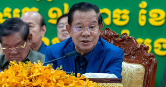 សម្តេចតេជោ ហ៊ុន សែន៖ ពេលណាព្រំដែនគោករវាងកម្ពុជា-ថៃនៅតែបន្តបិទ គ្រប់មុខទំនិញទាំងអស់ ដែលនាំចូលឆ្លងកាត់ព្រំដែនគោក គឺទំនិញខុសច្បាប់ជាទំនិញរត់ពន្ធ ជាទំនិញបំផ្លាញជាតិ និងប្រមាថជាតិ