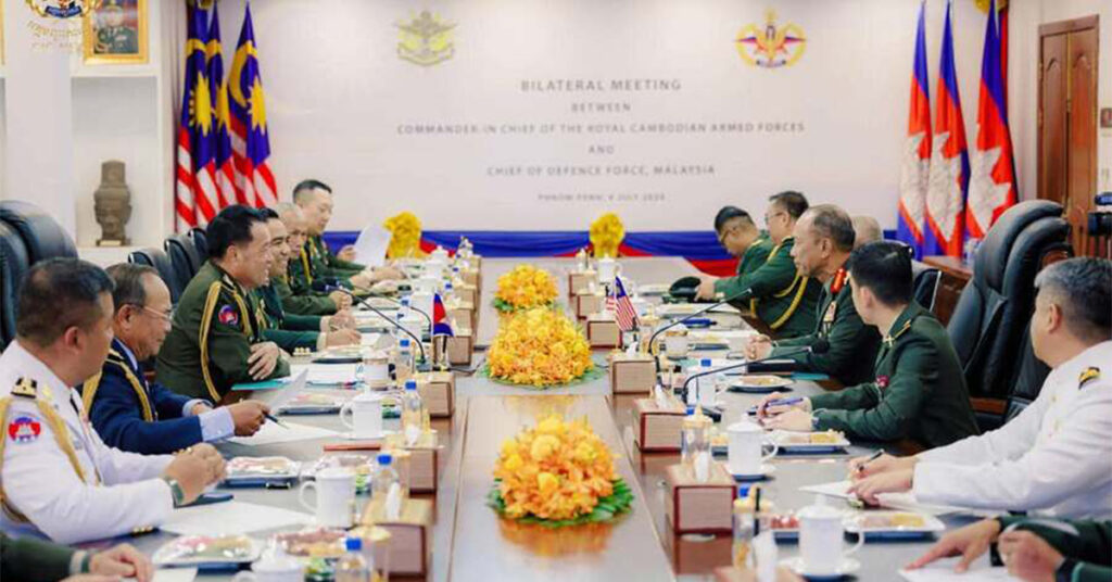 អគ្គមេបញ្ជាការកងទ័ពកម្ពុជា-ម៉ាឡេស៊ី ប្តេជ្ញាពង្រឹងកិច្ចសហប្រតិបត្តិការយោធា និងរួមគ្នាគាំទ្រដំណោះស្រាយដោយសន្តិវិធីនៅក្នុងតំបន់