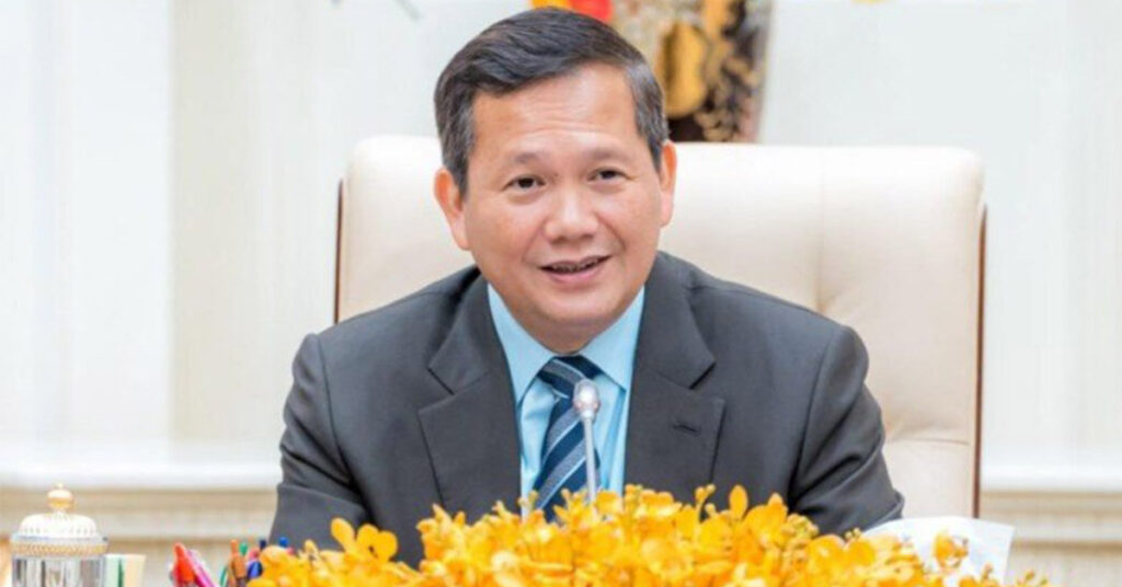 កម្ពុជា ចូលជាសមាជិករបស់អង្គការយូណេស្កូ ដោយបានចុះបញ្ជីនូវសម្បតិ្តបេតិកភណ្ឌរូបី ចំនួន ៤, សម្បតិ្តបេតិកភណ្ឌអរូបី ចំនួន ៧ និងបញ្ជី​ស្មារតី​ចង​ចាំ​នៃ​ពិភព​លោក ចំនួន ៣